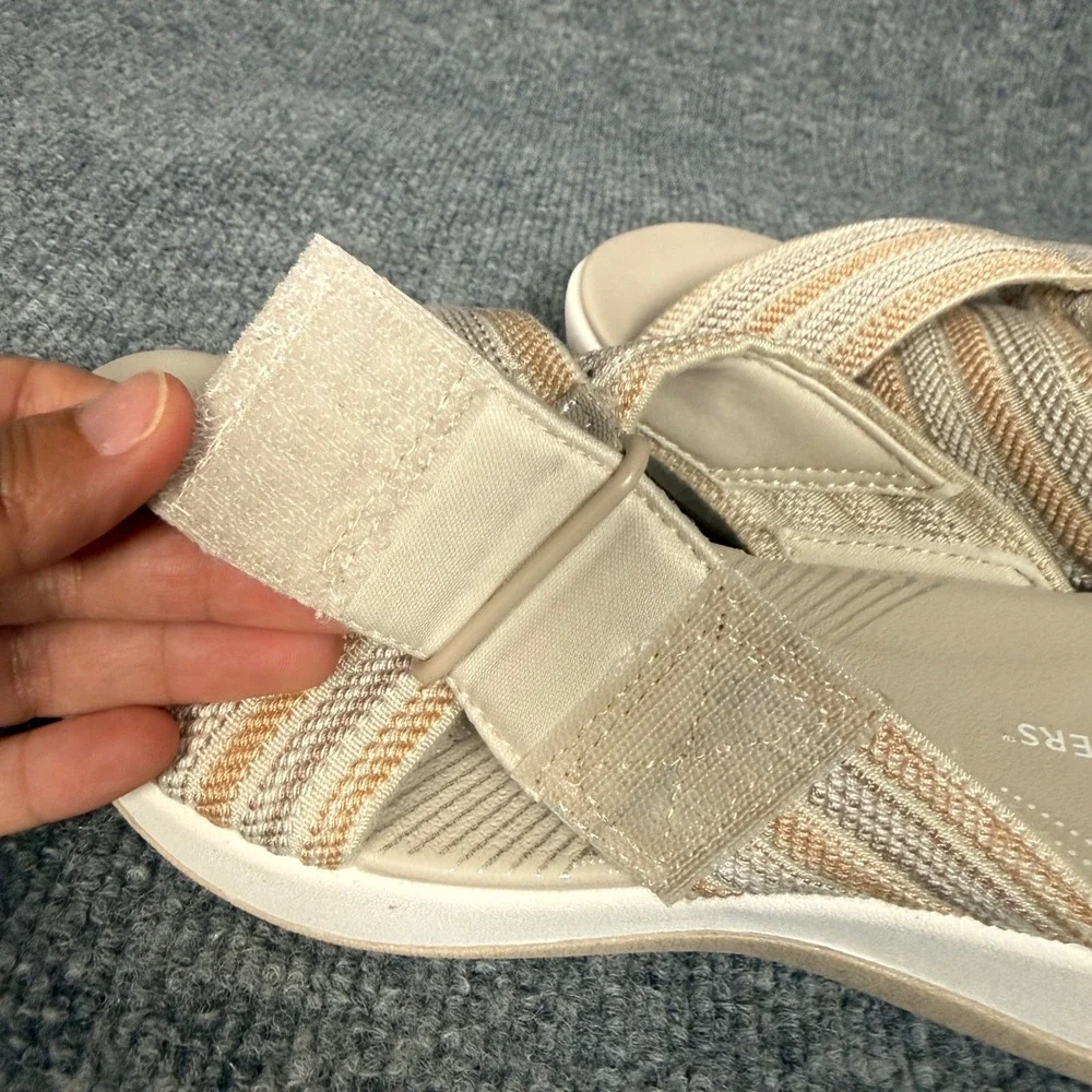 Clarks Size 7 Slide Sandals Beige Combi Cloudsteppers Arla Wave Slip On Open Toe